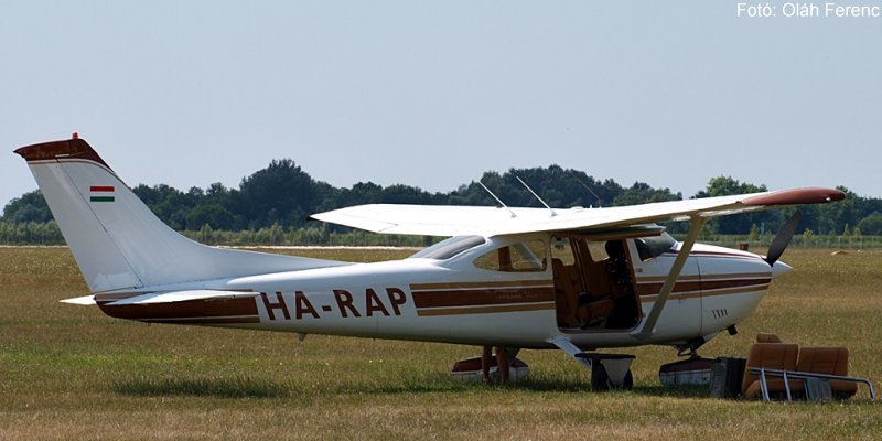 Kép a HA-RAP (2) lajstromú gépről.