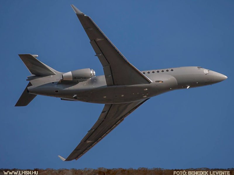 Kép a Dassault Falcon típusú, 606 oldalszámú gépről.