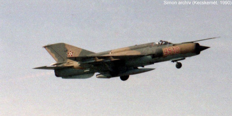 Kép a Mikojan-Gurjevics MiG-21 típusú, 9510 oldalszámú gépről.