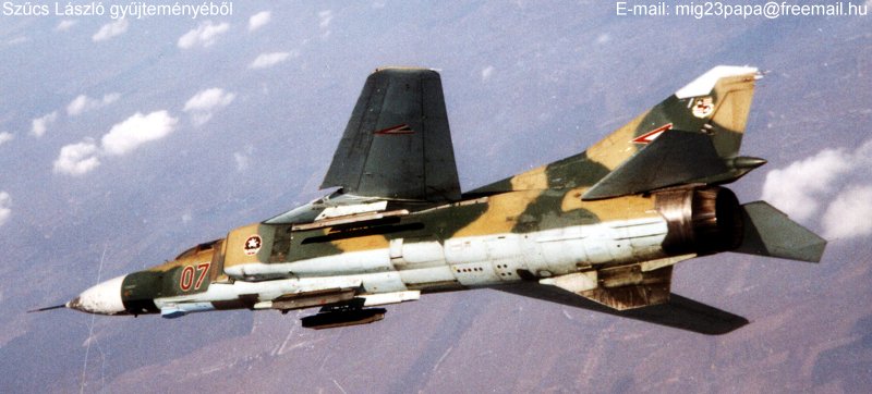 Kép a Mikojan-Gurjevics MiG-23 típusú, 07 oldalszámú gépről.