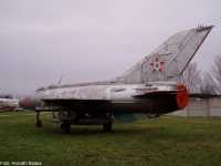 1. kép a Mikojan-Gurjevics MiG-21 típusú, 813 oldalszámú gépről.