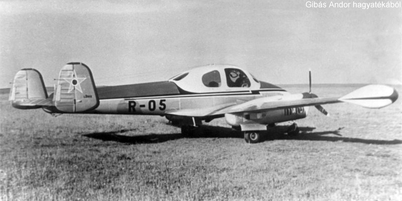 Kép a R-05 lajstromú gépről.
