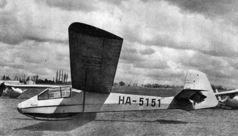 Kép a HA-5151 lajstromú gépről.